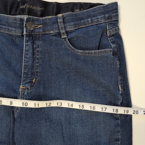 Lee Sinfully Soft Jeans Womens Petite Size 8 Blue Stretch Back Flap Elastic Wais - Picture 8 of 16